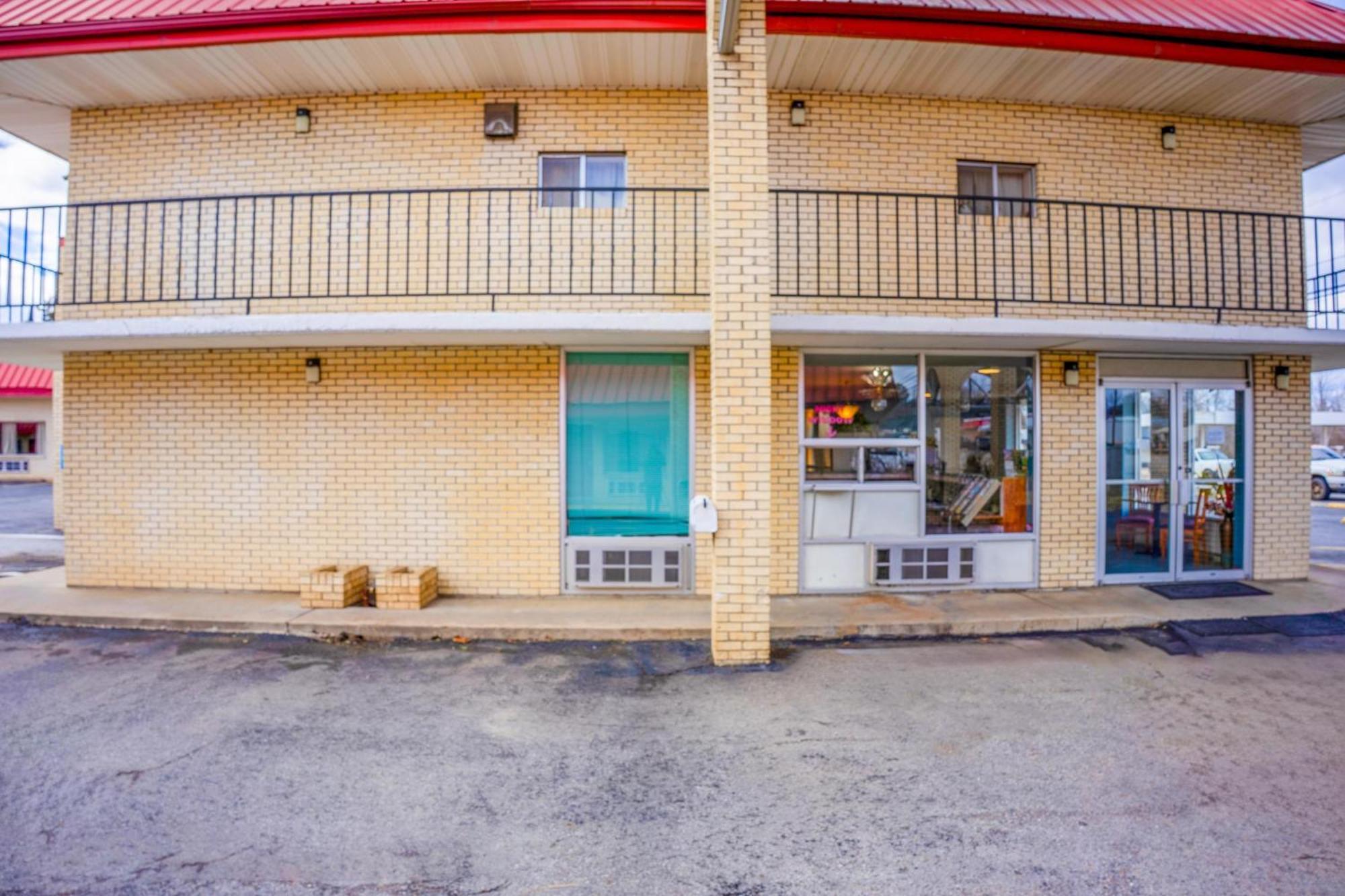 Motel Ozark Junction Mountain View By Oyo Exterior foto